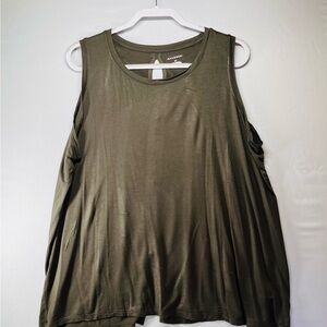 Halogen‎ keyhole Green Tank Top